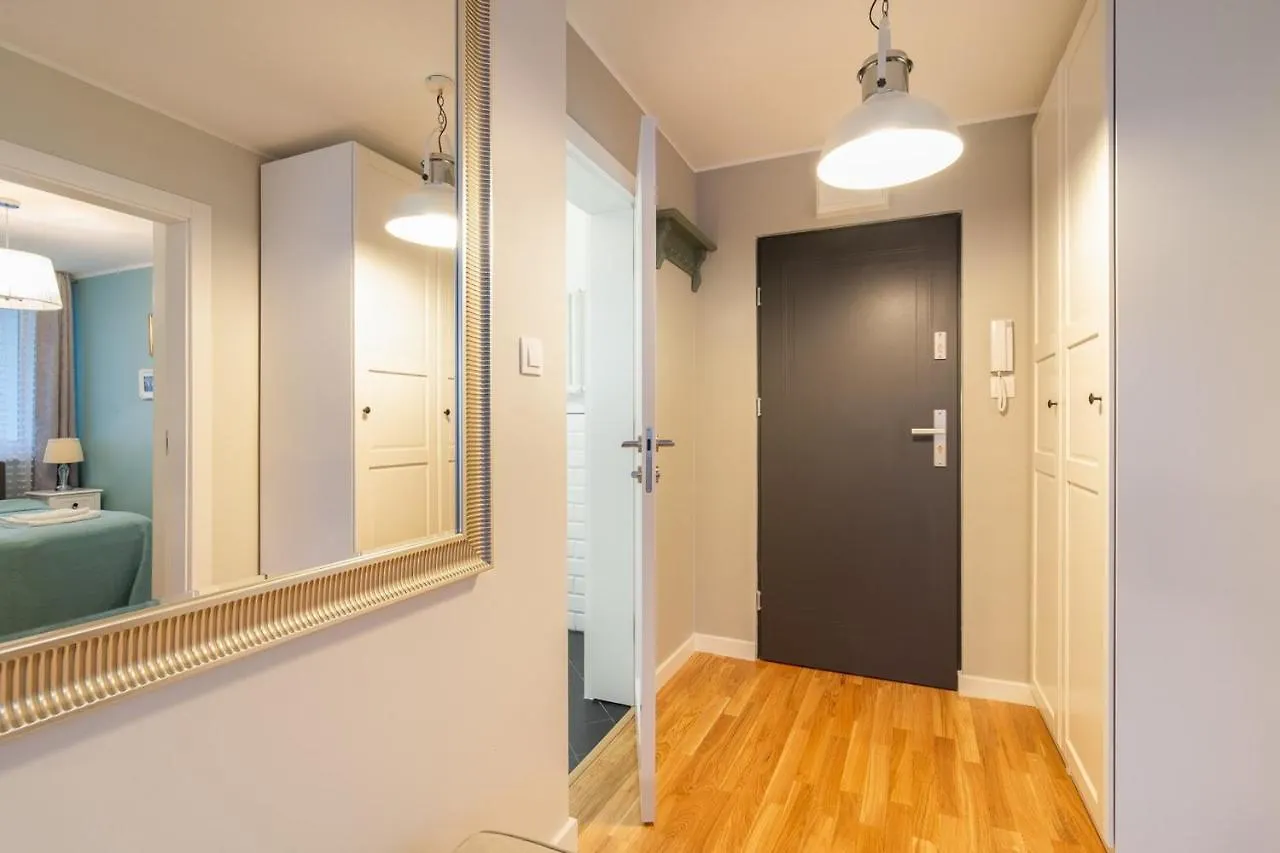 Rent Like Home - Zlota 6 Warsaw 0*,  Poland